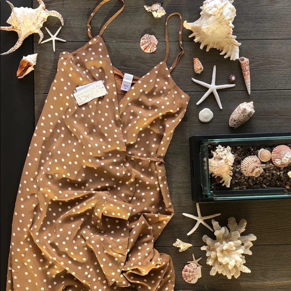 🌴🌼L SPACE- WENDY DRESS🌼🌴 - Picture 2 of 9